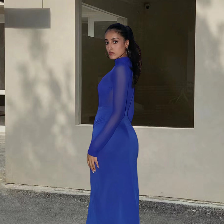 Kvinnes Elegant Maxi Kjole med Gjennomsiktige Ermer og Sofistikert Drapering Skjora