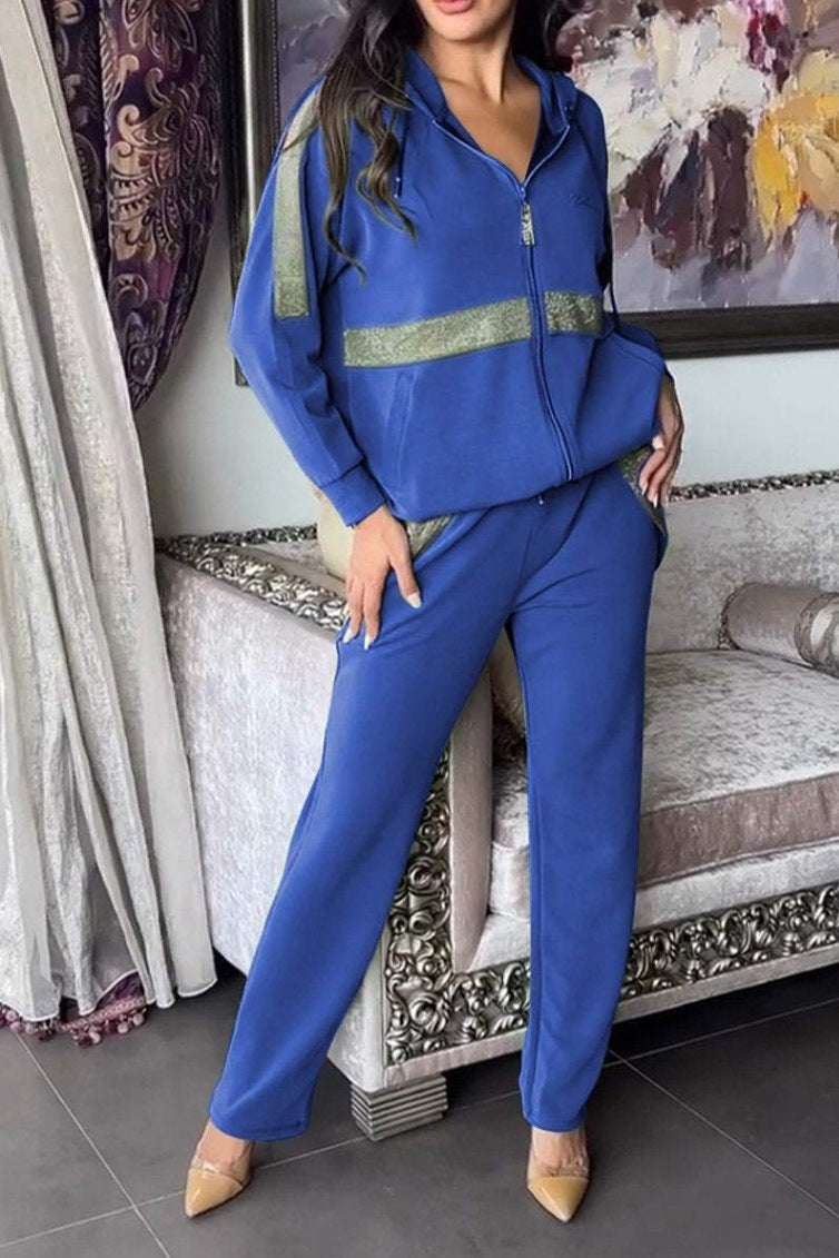 Women's relaxed tracksuit set with a stylish cut and practical pockets Skjora