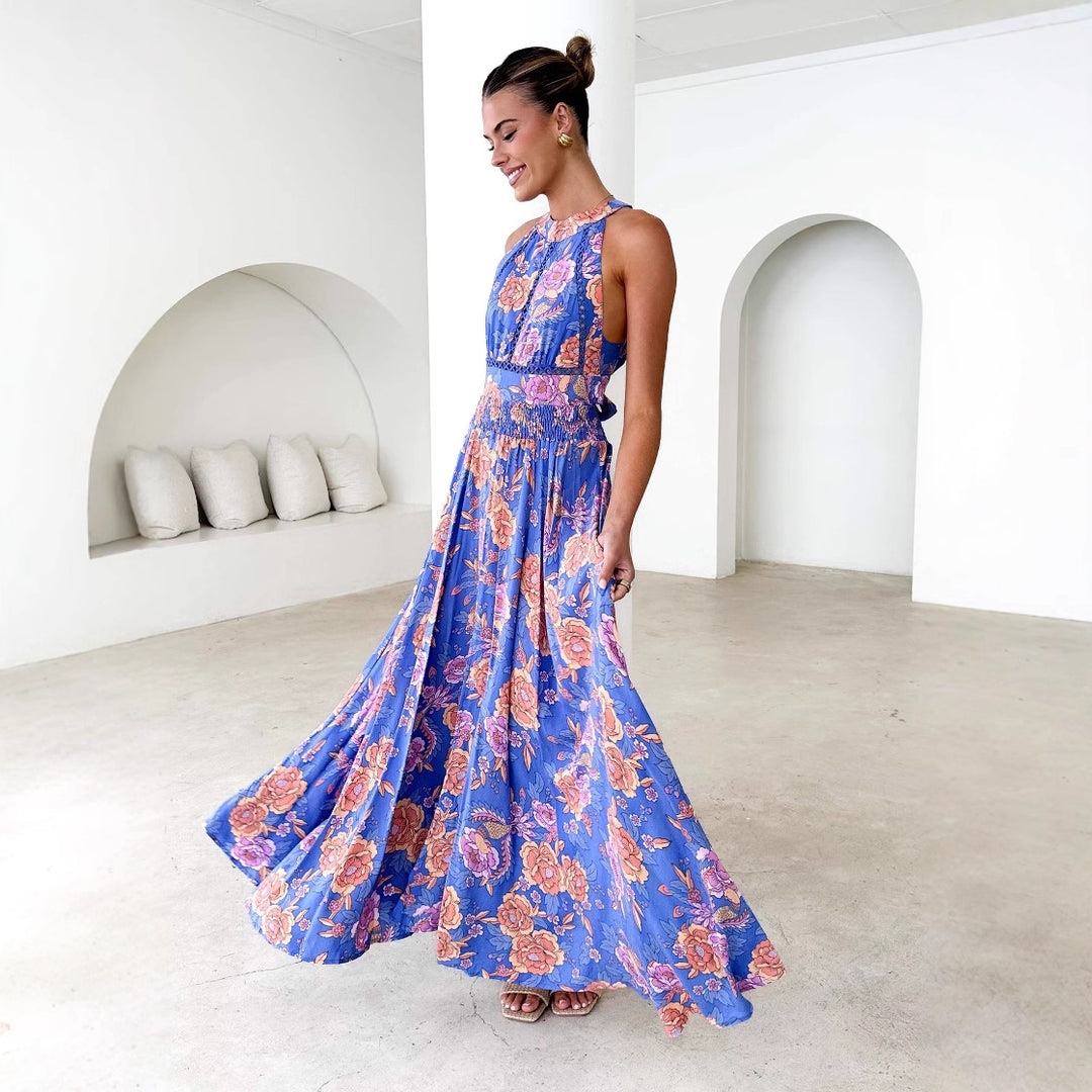 Kvinnes maxi kjole med elegant blomsterdesign og flytende skjørt