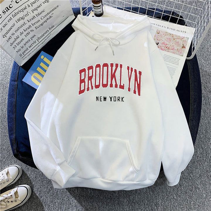 Damen Kapuzenpullover mit stylischem Brooklyn-Print Skjora