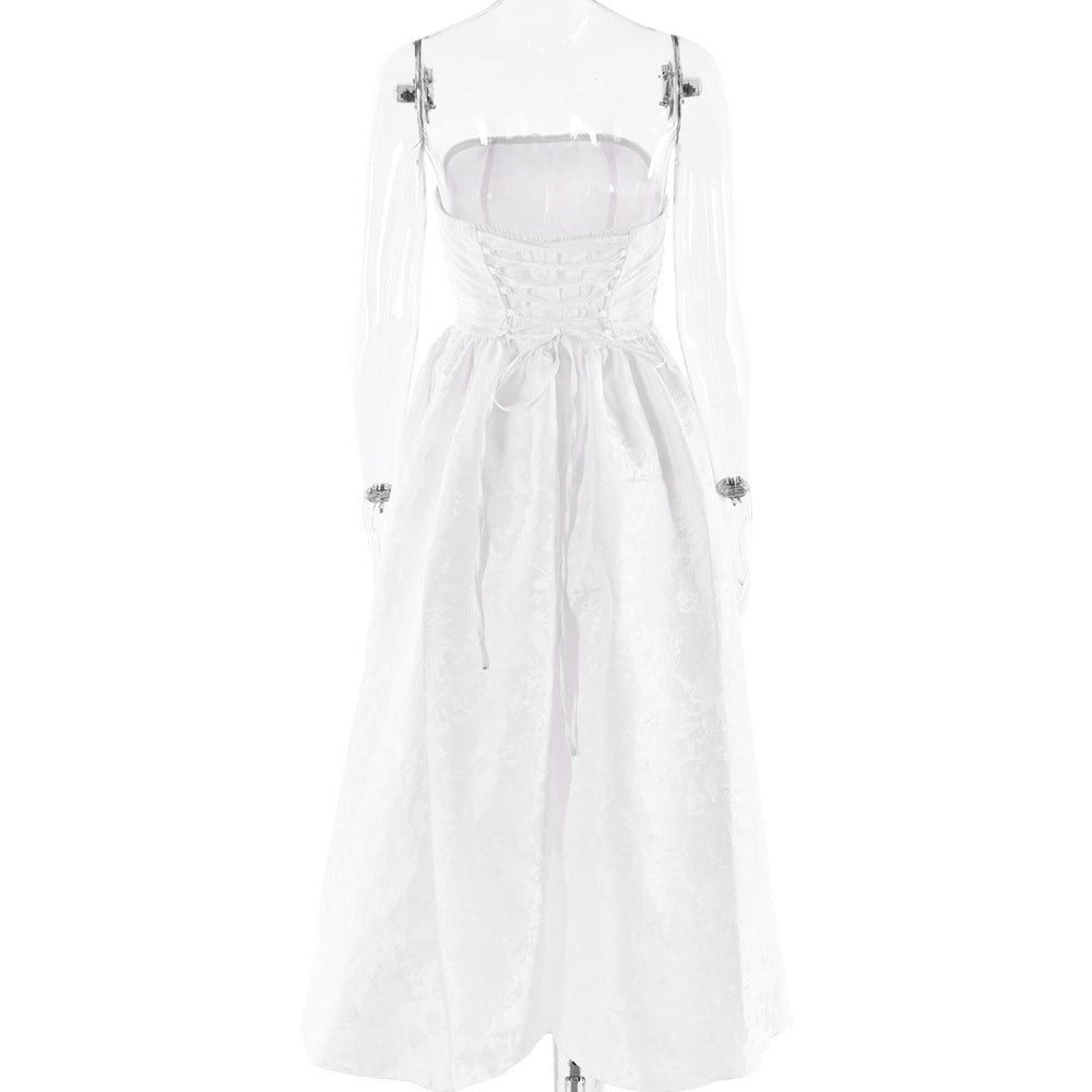 Damen Ballkleid mit schulterfreiem Design und fließendem Rock Skjora