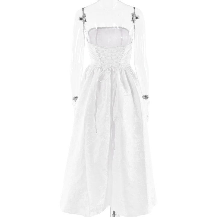 Damen Ballkleid mit schulterfreiem Design und fließendem Rock Skjora