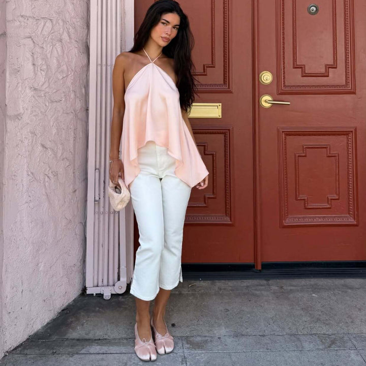Dame Halter-Topp laget av flytende chiffon med asymmetrisk hem Skjora