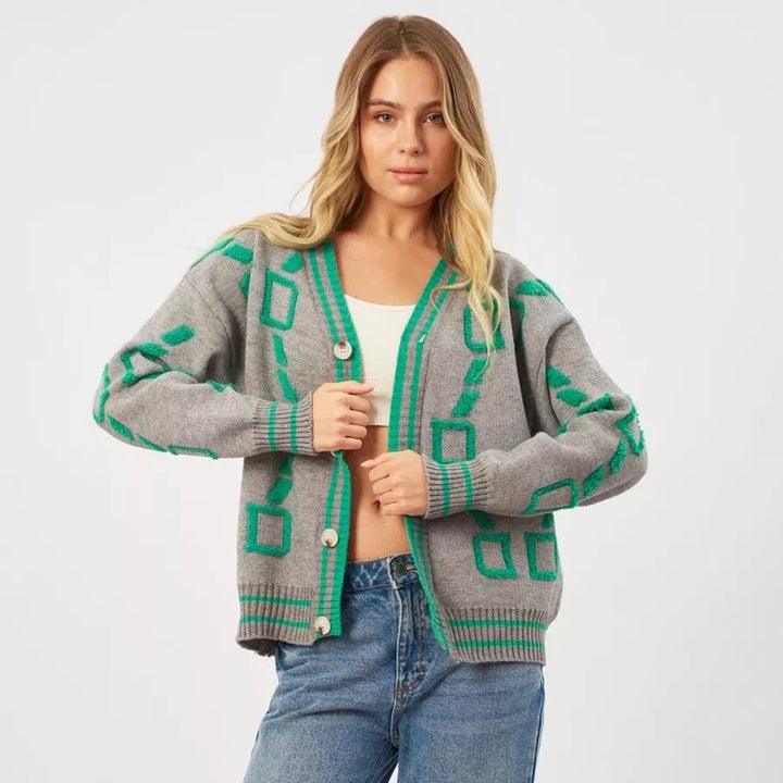 Kvinnenes stilige cardigan med geometrisk mønster og knappliste Skjora