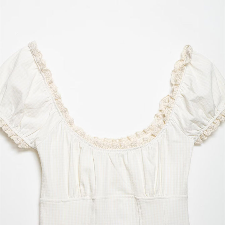 Ladies' top with elegant ruffle edge Skjora