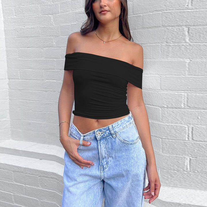Dame Off-Shoulder Crop-Top laget av elastisk materiale med figurskapende design Skjora