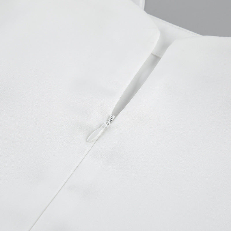 Dame elegant omslagskjole med asymmetrisk kant og raffinerte draperinger Skjora