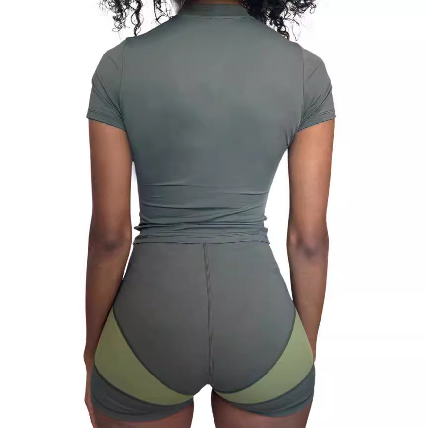 Dame Sporty Set med kort topp og tettsittende shorts Skjora