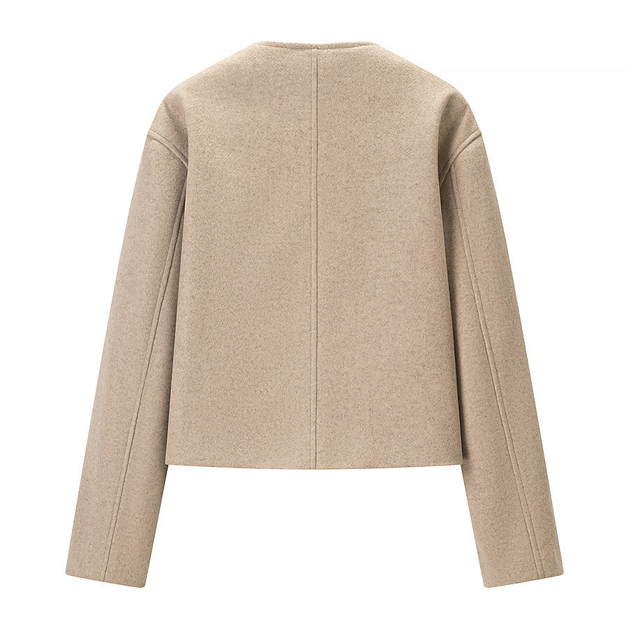 Dame elegant kort jakke i moderne design med asymmetrisk snitt Skjora