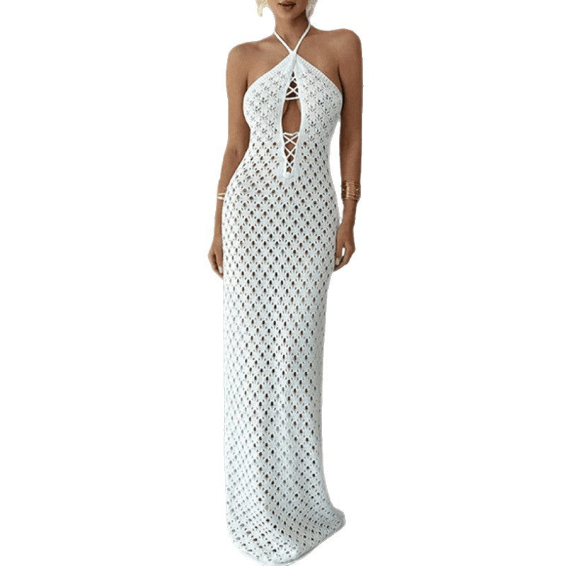 Damen Häkel-Maxi-Kleid mit innovativem Ausschnitt und seitlichen Cut-Outs Skjora