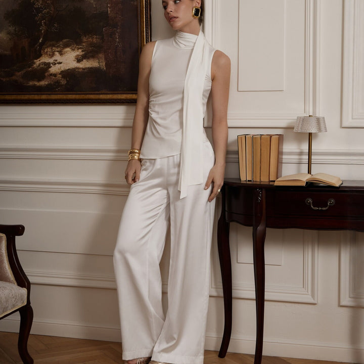 Damer Elegant og figursymboliserende bluse med halsduk Skjora