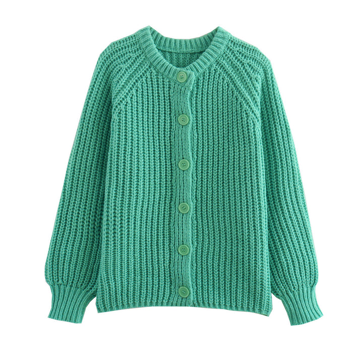 Kvinne koselig cardigan med vertikal ribbestruktur og store knapper Skjora
