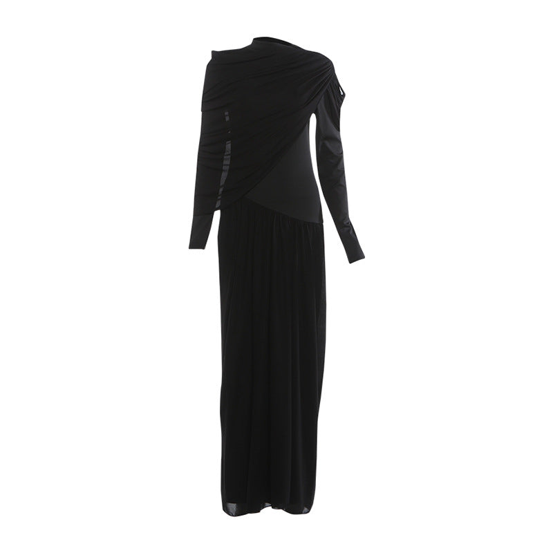 Dame maxikjole med innovativ drapering og elegant stoff Skjora
