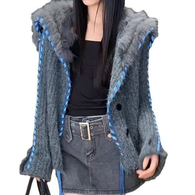 Kvinne cardigan med hette og dekorativt faux pels Skjora