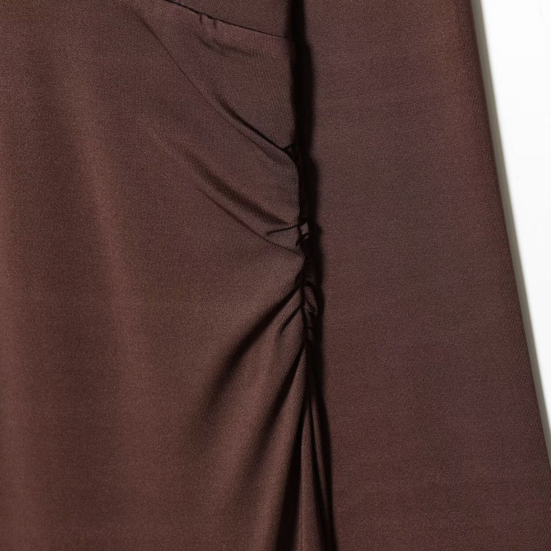 Dame Maxikjole med dyp V-hals og draperte detaljer Skjora