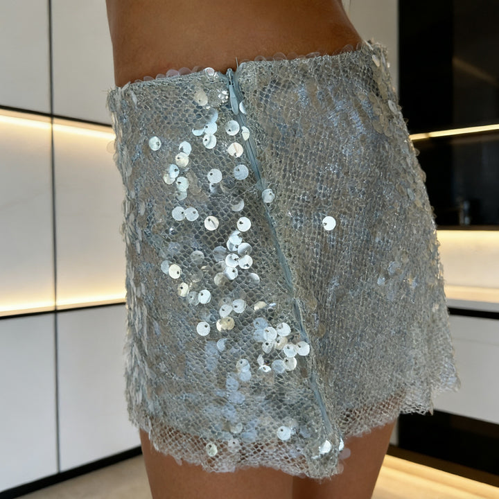 Dame bikini-sett med strålende glitter-skjørt og moderne topp Skjora