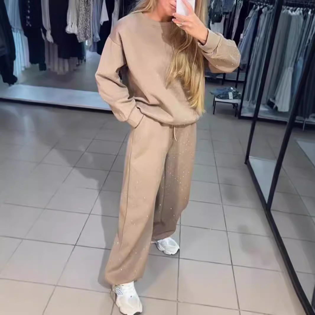 Kvinnelig sporty loungedress med glitrende detaljer og løs passform Skjora