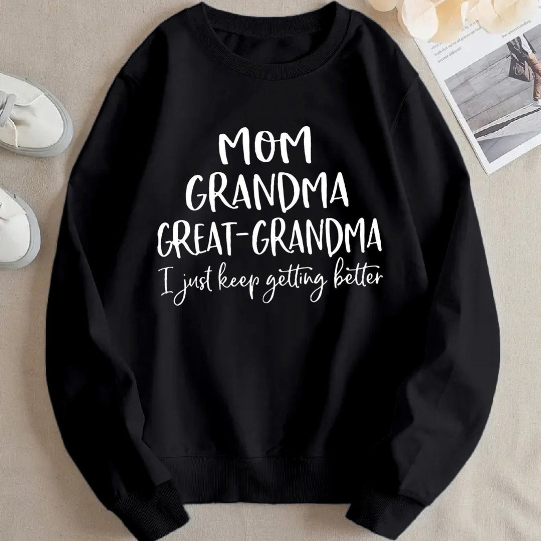 Dame sweatshirt med kreativ familieprint og komfortabel passform Skjora