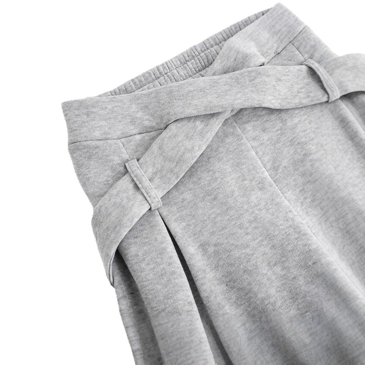 Dame joggedrakt med oversized snitt og trendy detaljer Skjora