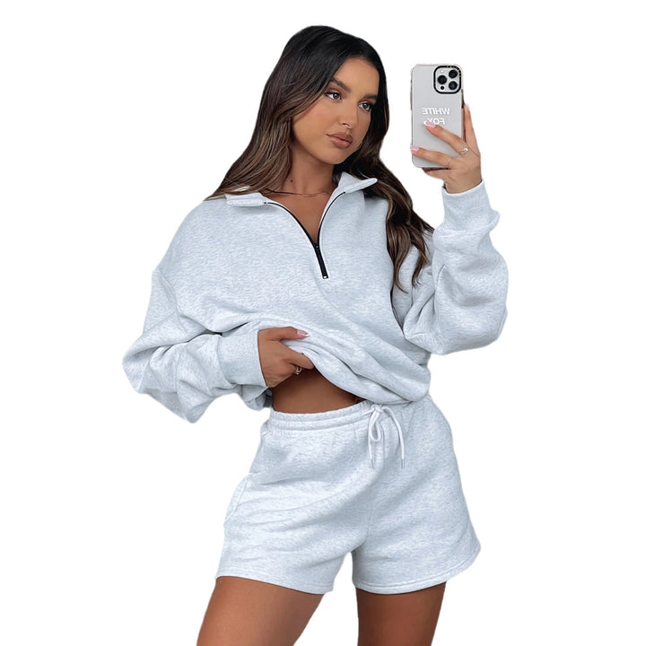 Dame avslappet sweatshirt med shorts design og praktisk glidelås Skjora