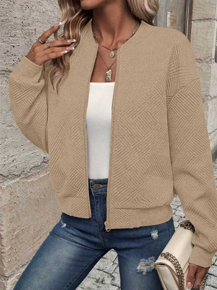 Damers fashionable sweatjakke med teksturdesign og glidelås Skjora