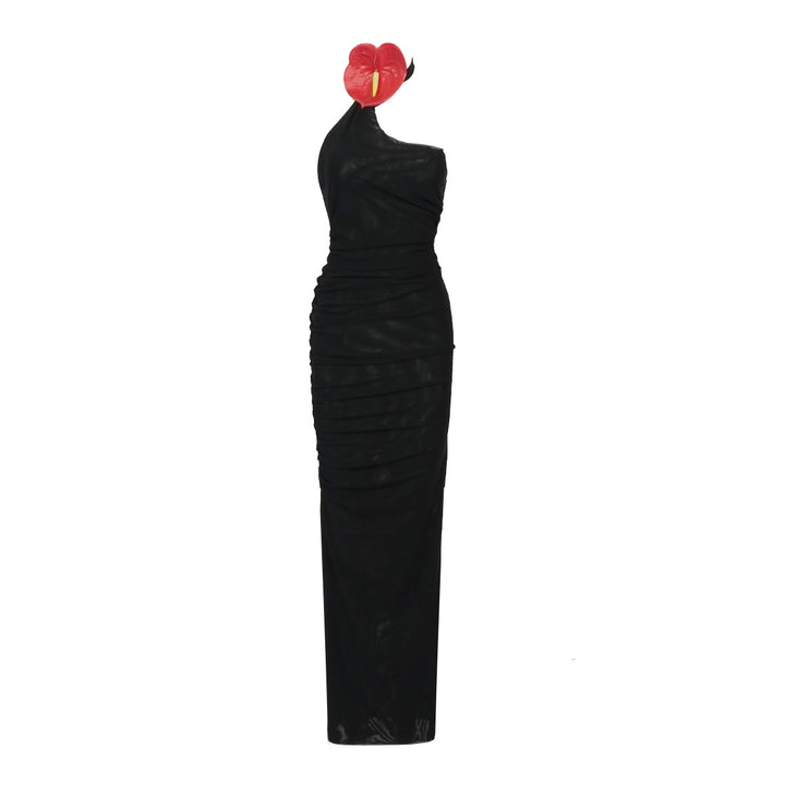 Damer elegant draperte kveldsdress med asymmetrisk snitt og høy splitt Skjora