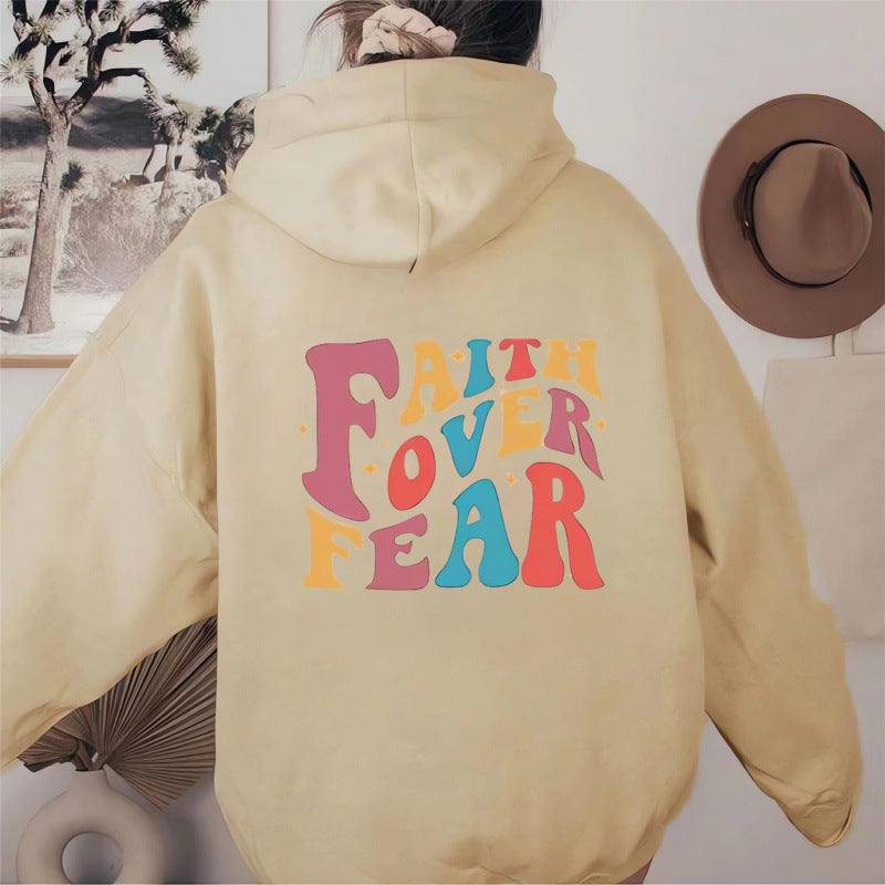 Dame hoodie med kreativ tekst og myk indre fleece Skjora