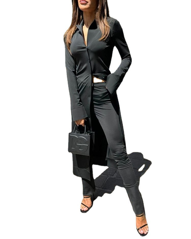 Kvinnes Elegant Blazer Outfit med Høy Hals Skjorte og Figur-Smykkende Leggings Skjora