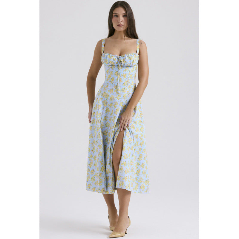 Dame Maxikjole med blomsterdesign og elegant spalte Skjora