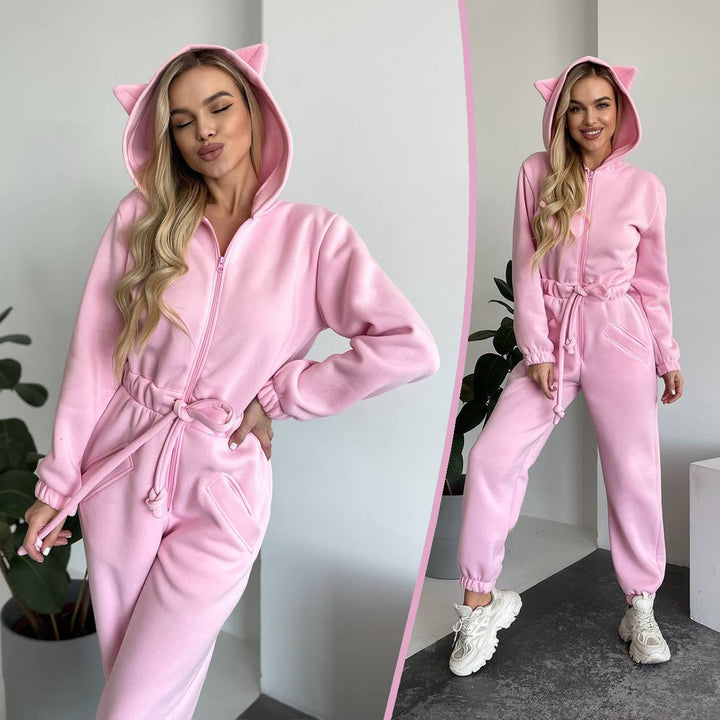 Kvinnenes koselige fleece jumpsuit med hette og søte ører Skjora