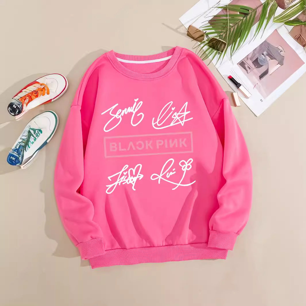 Dame uformell sweatshirt med kreativt signaturmotiv Skjora