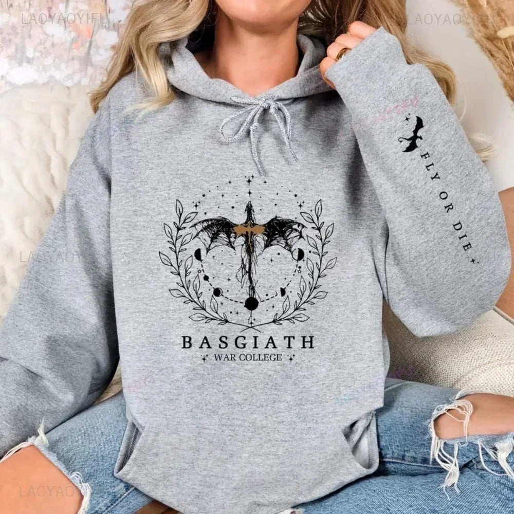 Kvinne hettegenser med imponerende fantasidesign Skjora