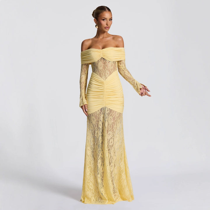 Damer elegant spissenkjole med off-shoulder utringning og rynker Skjora