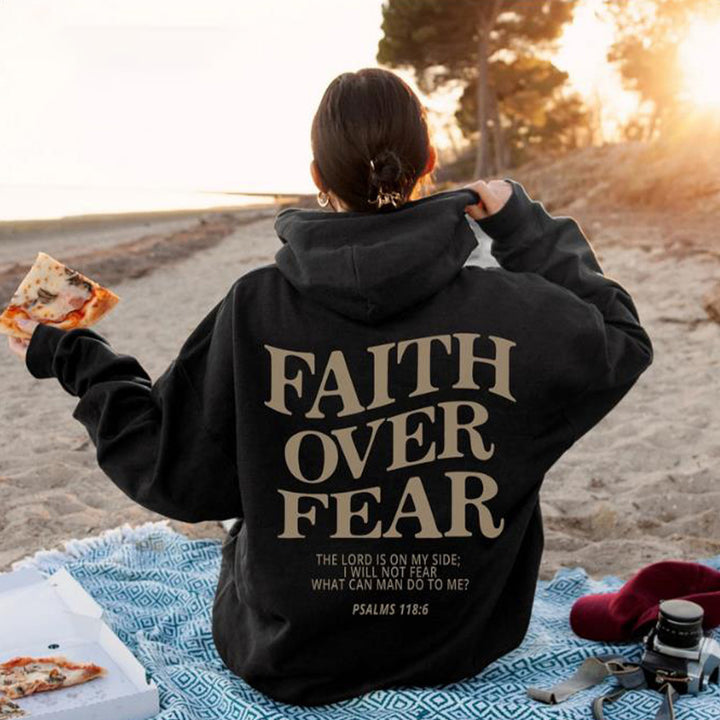 Dame hoodie med inspirerende tekst og høykvalitets håndverk Skjora