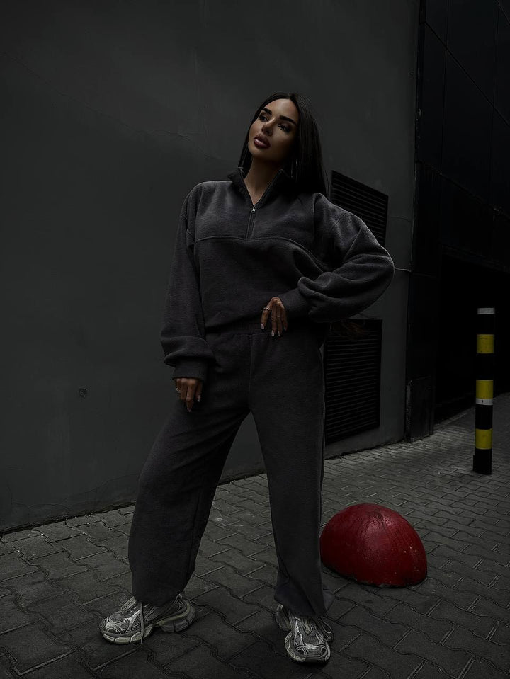 Women's Sporty Fleece Tracksuit with Stand-up Collar and Zipper Skjora