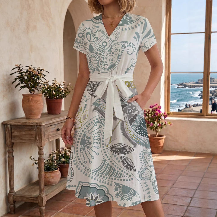 Damen Midikleid mit floralem Motiv und Taillengürtel Skjora