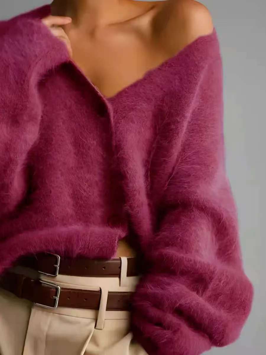 Dame Fluffy Cardigan med V-hals og knappdetalj Skjora