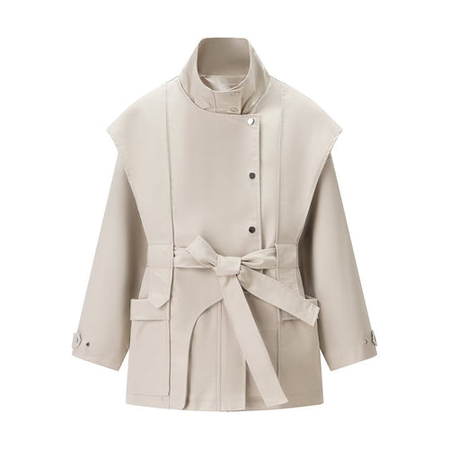 Kvinnes moderne trenchcoat jakke med høy krage og praktiske lommer Skjora