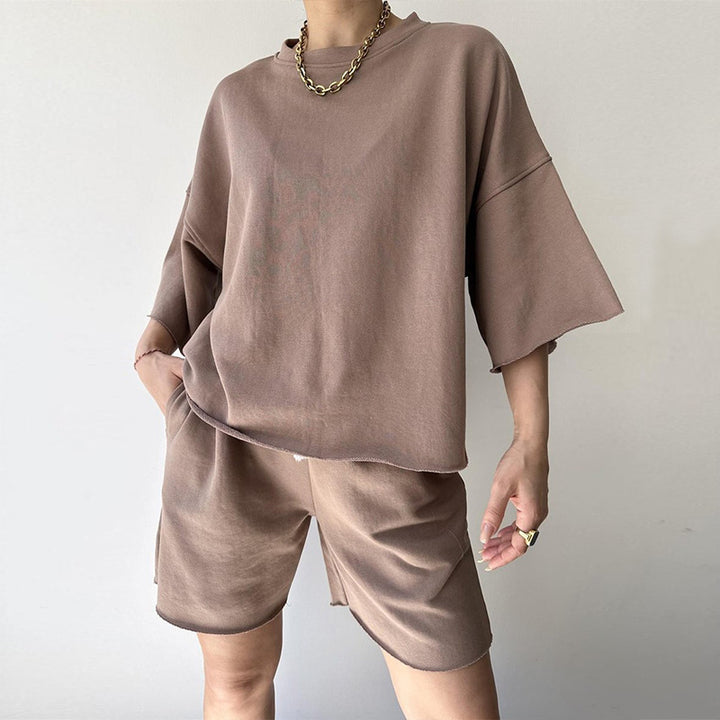 Kvinne Casual Oversized Fritidssett med Kortermet Topp og Løse Shorts Skjora
