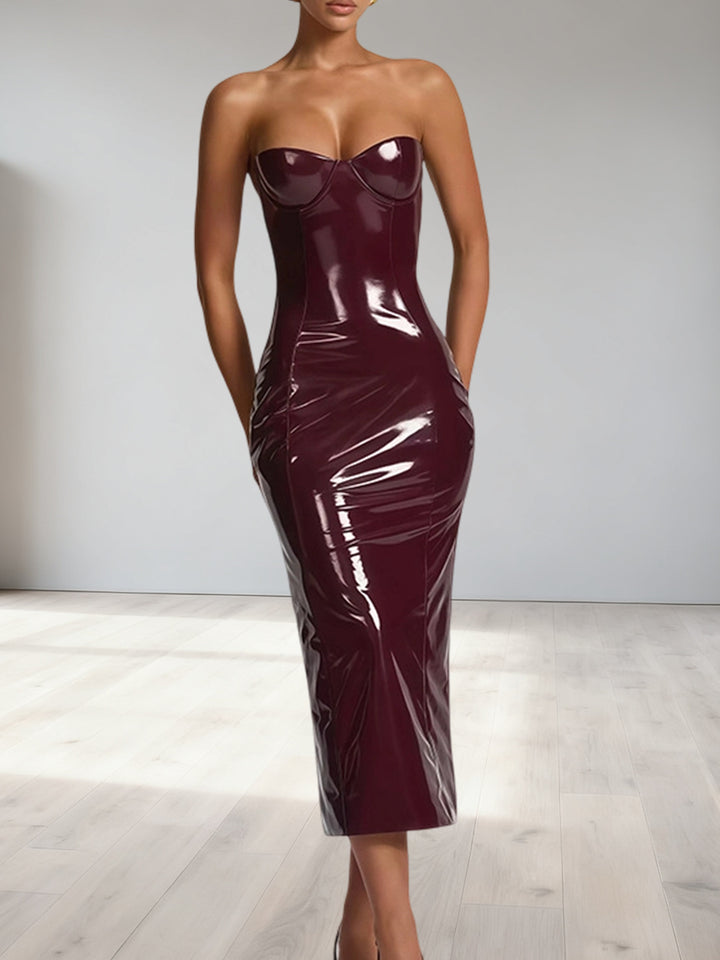 Kvinne bodycon kjole med stroppeløs design og glanset overflate Skjora