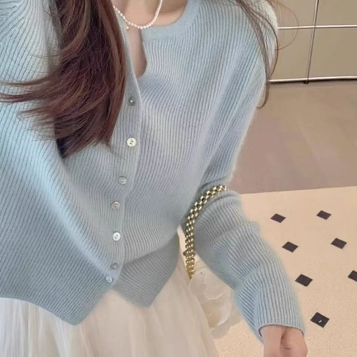 Kvinne myk og koselig cardigan med knappe detaljer Skjora