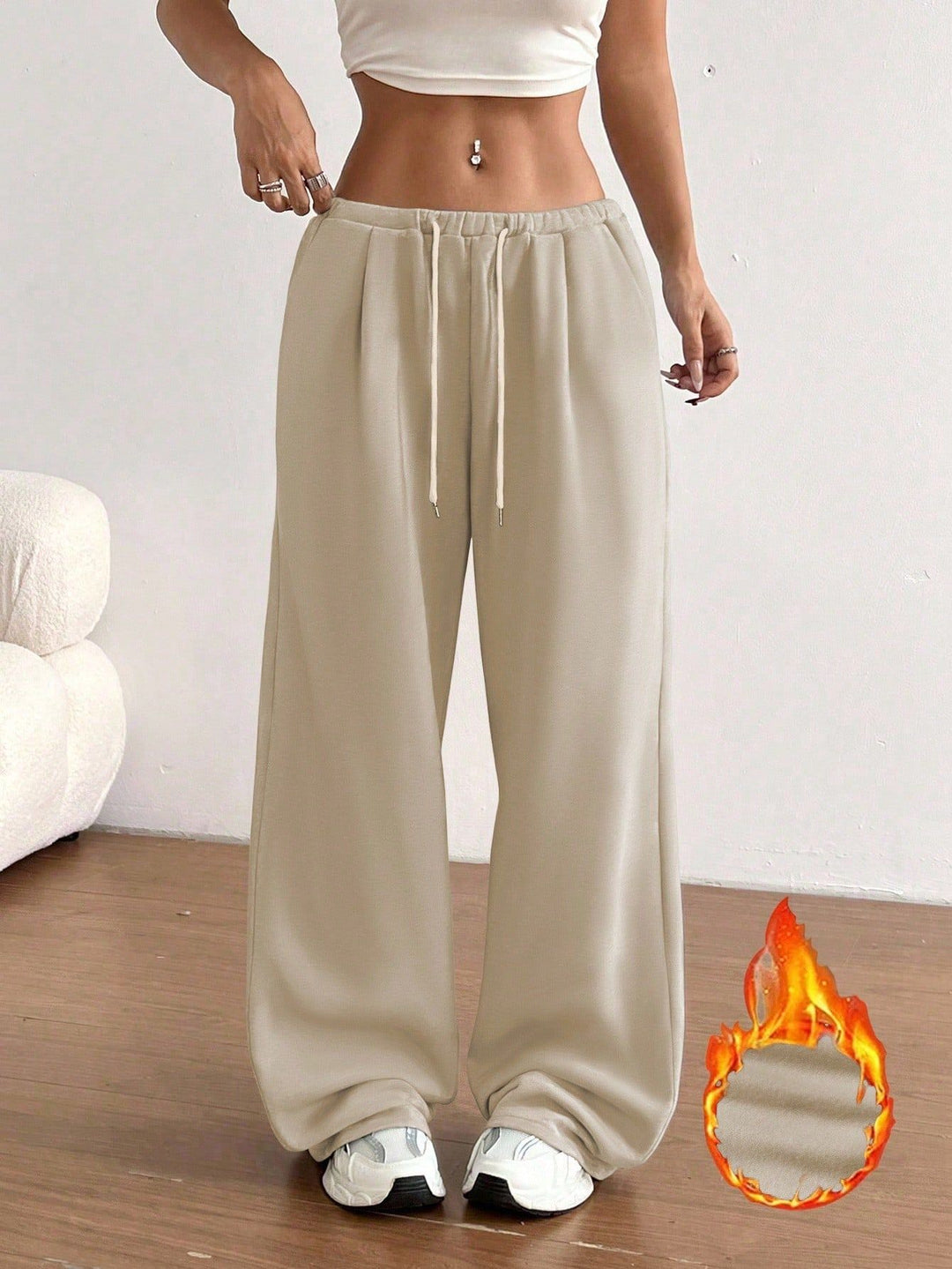 Kvinne komfortable sweatpants med en avslappet passform og sidelommer Skjora