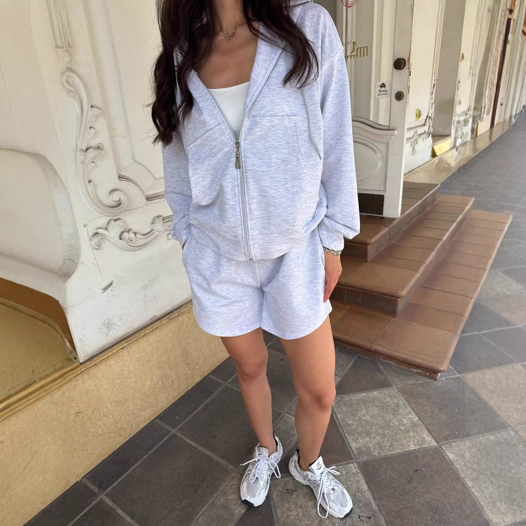 Kvinnes uformell zip hettegenser og shorts sett Skjora