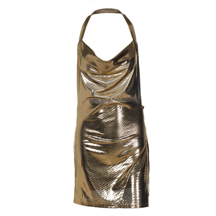 Dame Skinnende Minikjole med off-shoulder design og elegante draperinger Skjora