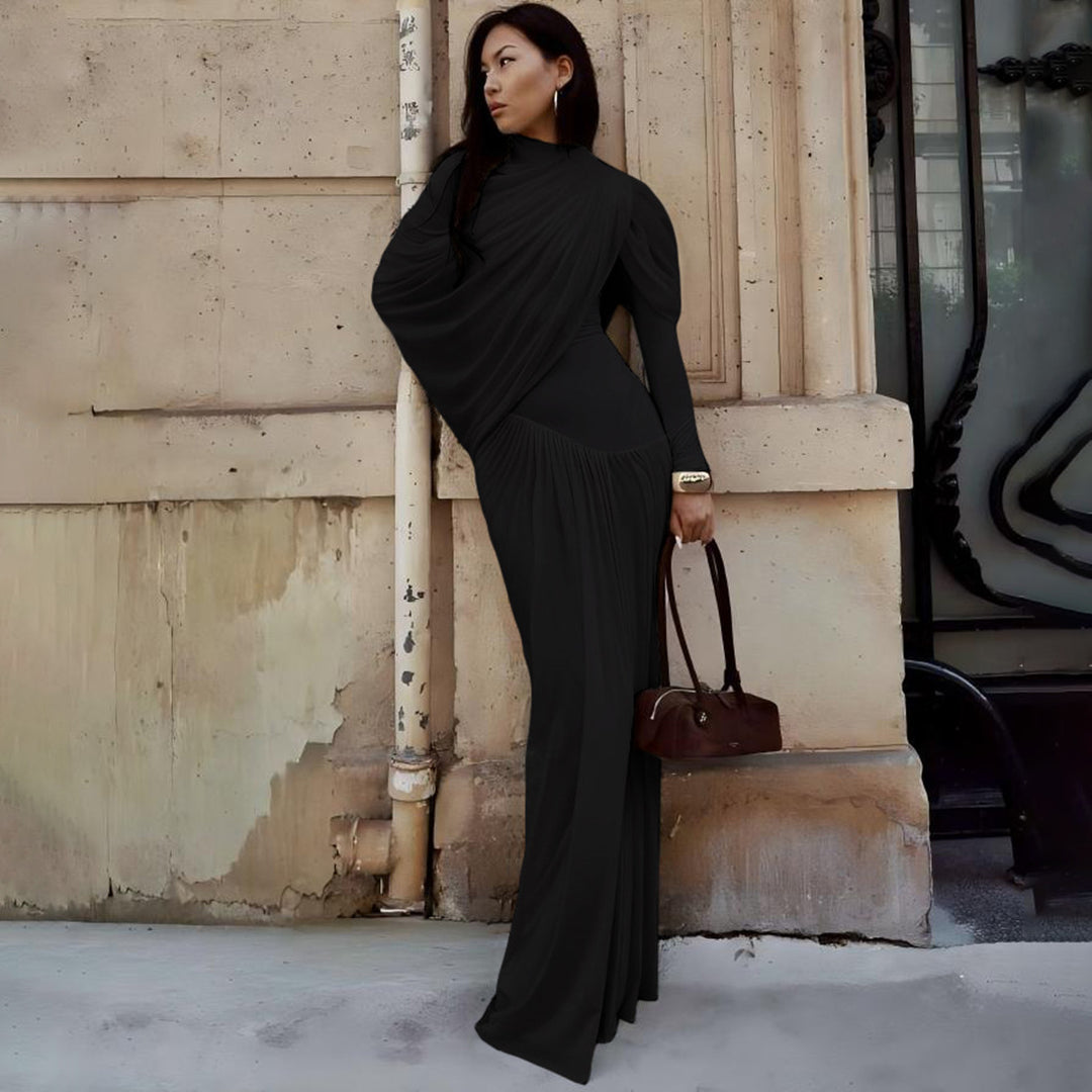 Dame maxikjole med innovativ drapering og elegant stoff Skjora