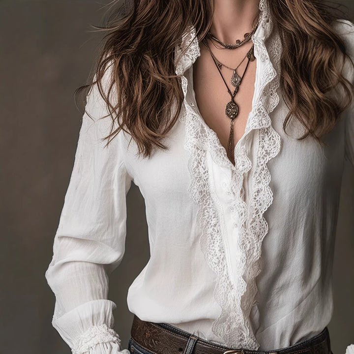 Dame elegant bluse med volangdetaljer og spisskant Skjora
