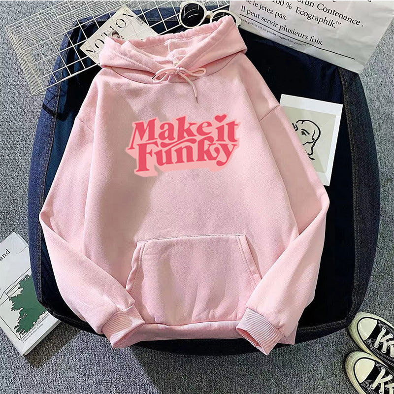 Damen Kapuzenpullover mit verspieltem Aufdruck Skjora