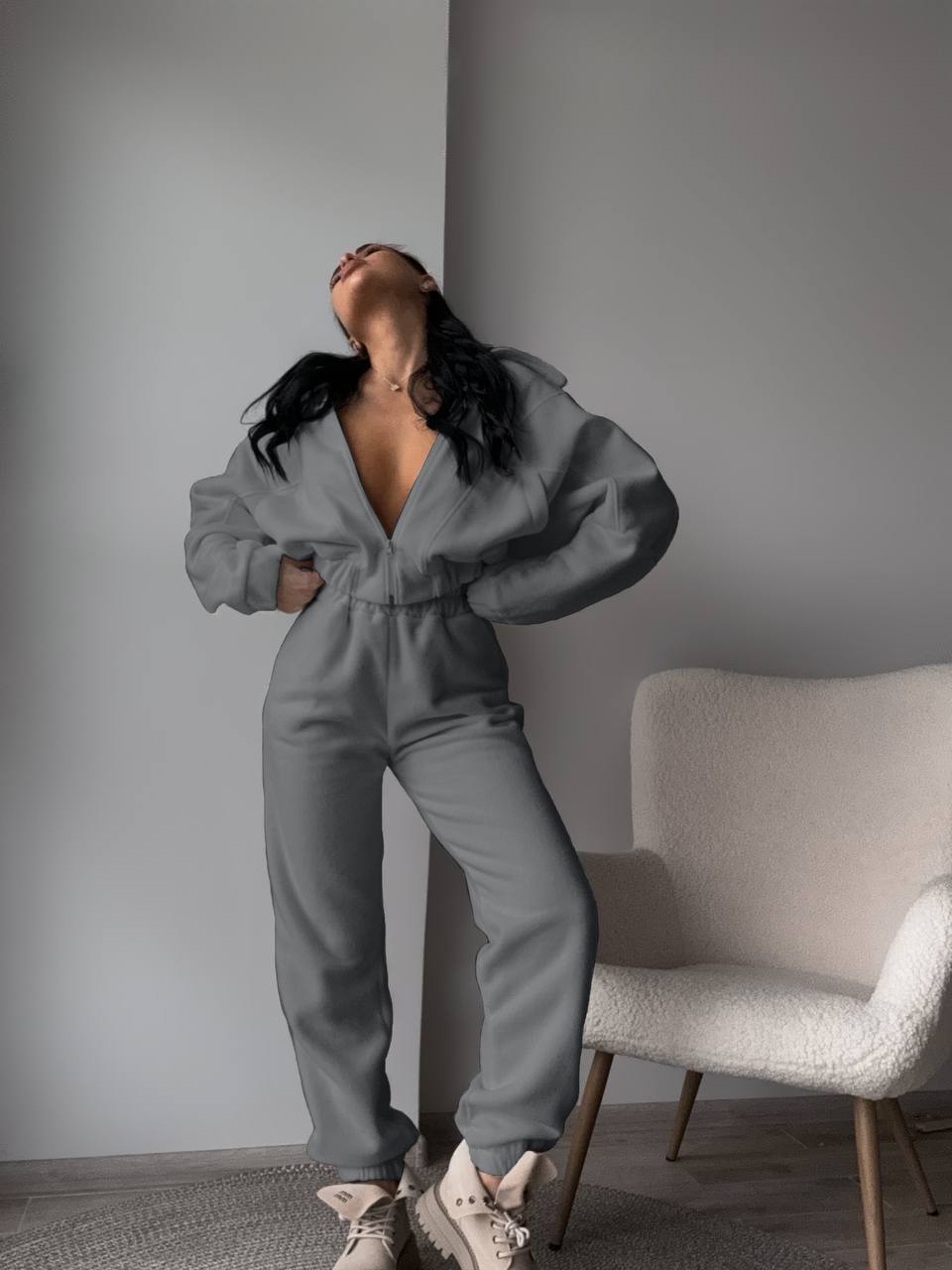 Kvinnelig sporty fleece treningsoverall med hette og lommer Skjora