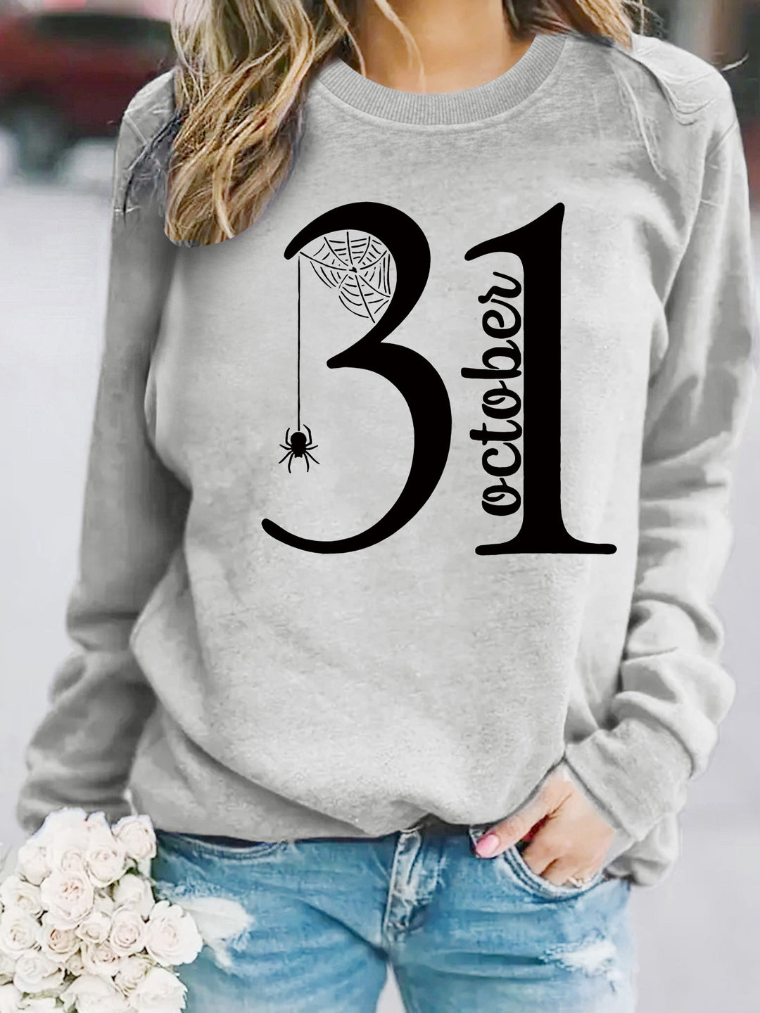 Kvinne sweatshirt med kreativ Halloween motiv og komfortabel passform Skjora