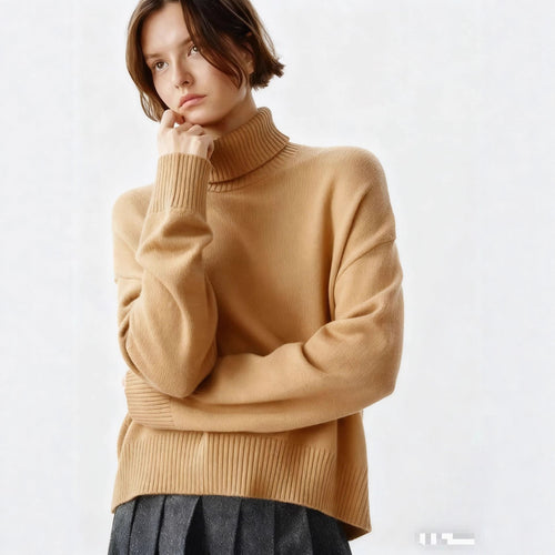 Damer Cozy Turtleneck Genser med Oversized Snitt og Fin Ribbestruktur Skjora